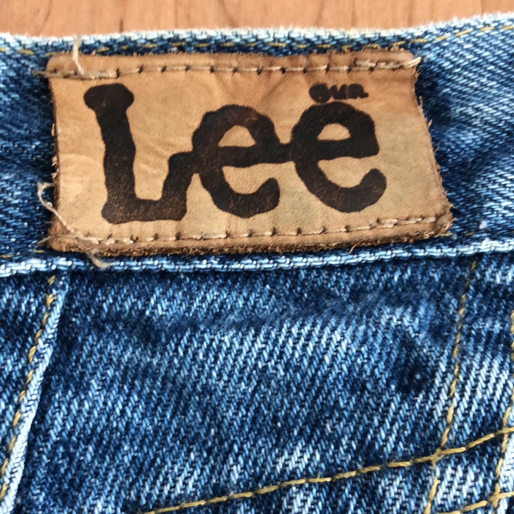 Women’s Petite Vintage Lee Jeans - Picture 3 of 5